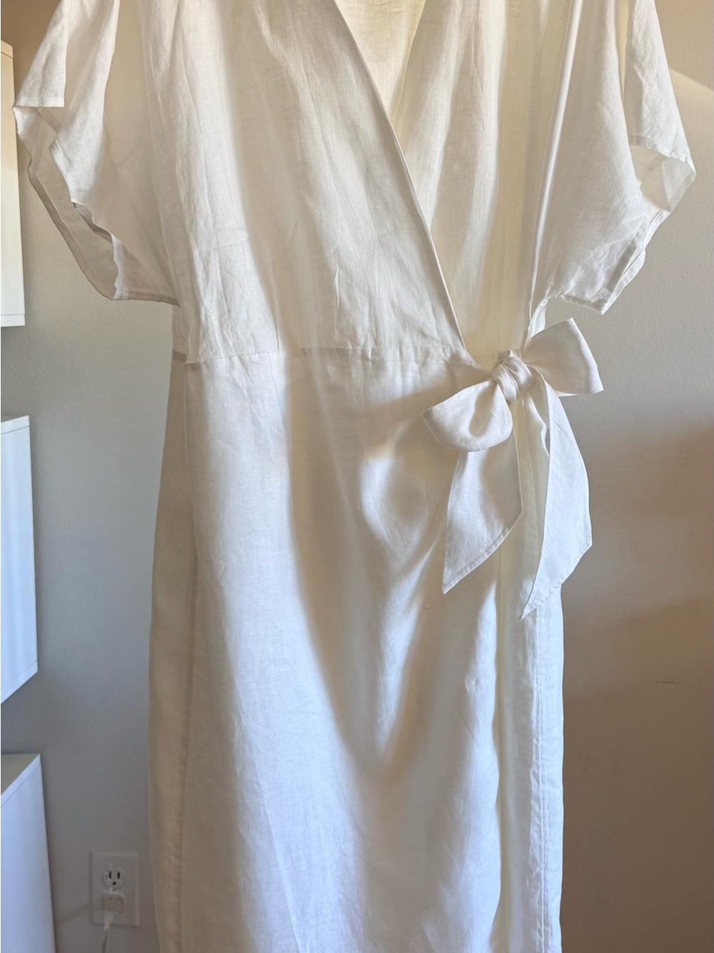 Beautiful linen blend & Other Stories white wrap dress